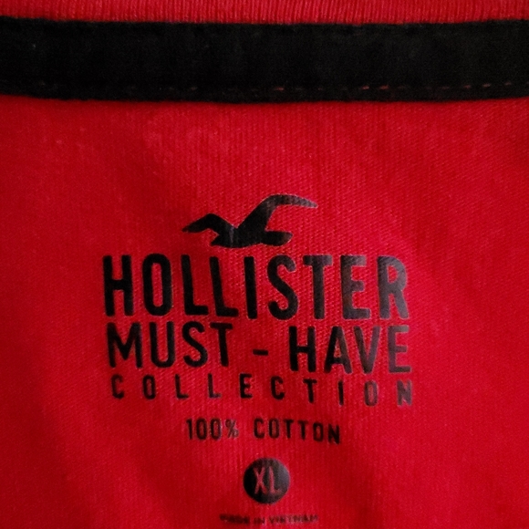 Hollister Must-Have Collection Red Tee - Picture 4 of 4
